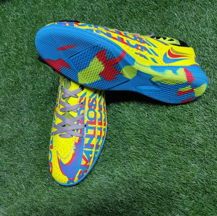 کفشجورابیساقدارسالنی NIKE FANTOM سایز ۳۷_۴۵ کیفیت فوقالعاده عالی
