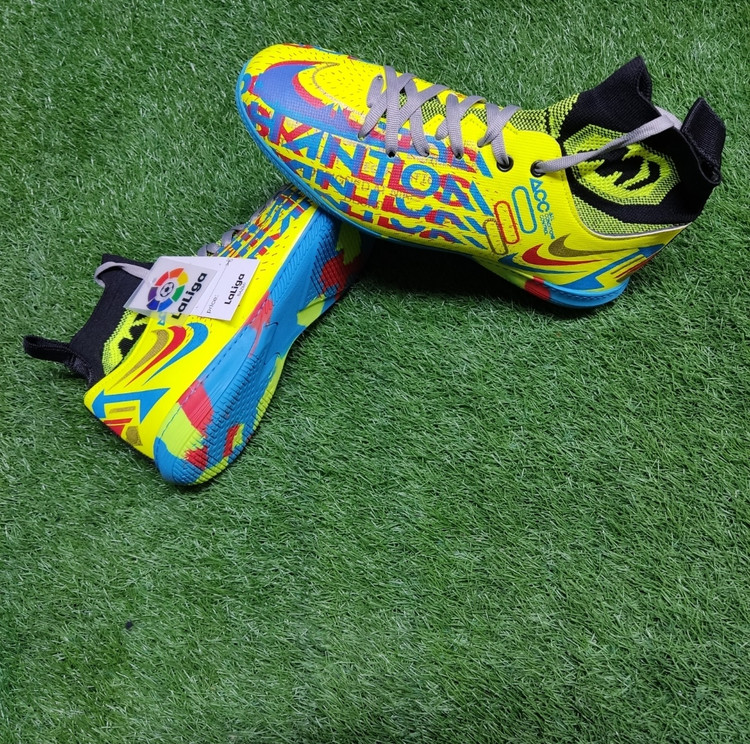 کفشجورابیساقدارسالنی NIKE FANTOM سایز ۳۷_۴۵ کیفیت فوقالعاده عالی
