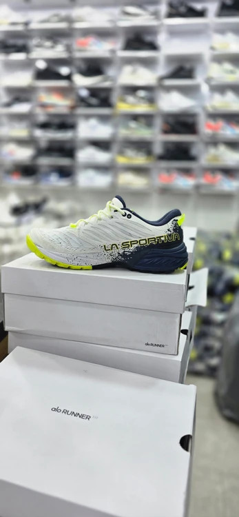 کفش کتونی ورزشی مردانه برند لاسپورتیوا LA SPORTIVA تنفس پذیر زیره ضد سایش و لغزش